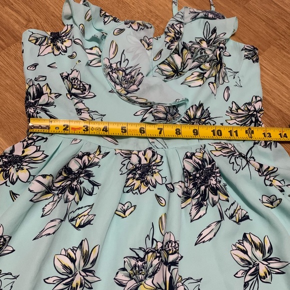 NWOT Dynamite Floral Dress - Picture 5 of 5